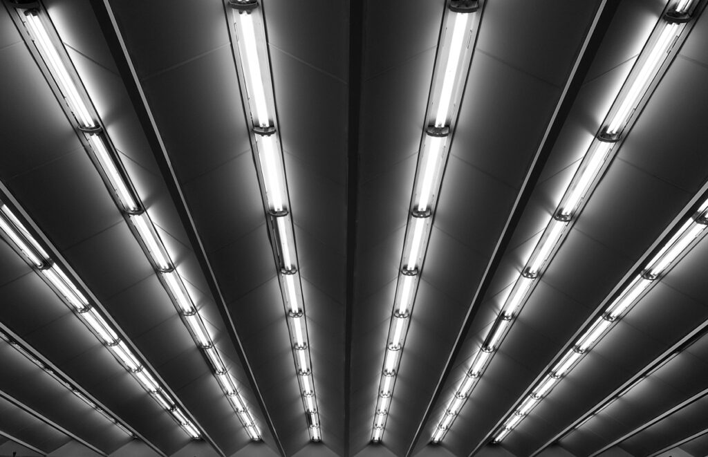 Les Luminaires Linéaires : La Solution d'Éclairage Moderne et Élégante pour Votre Espace